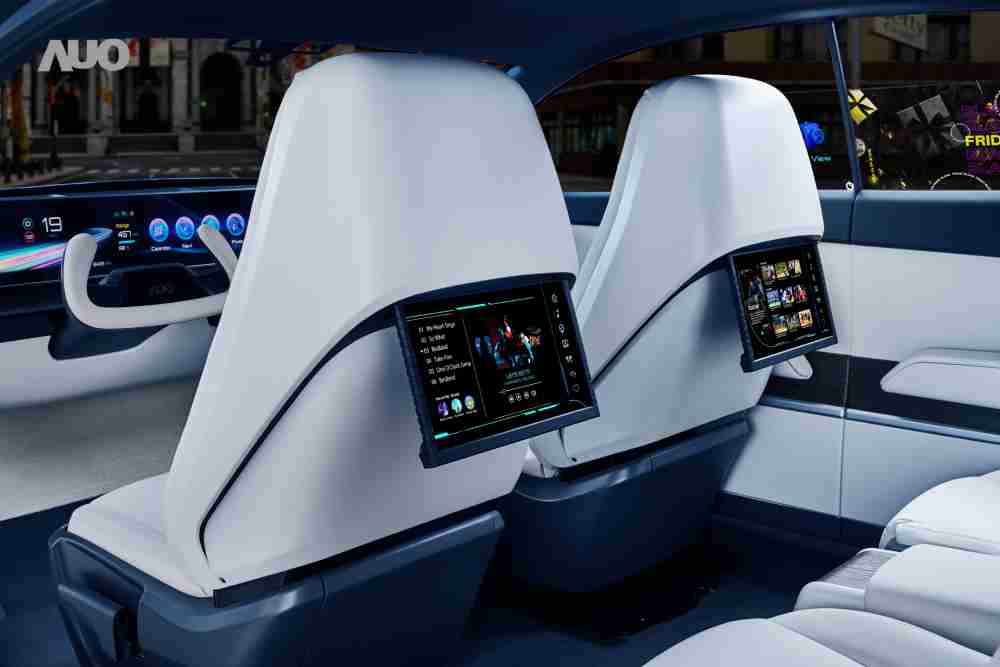 尊龙集团将于CES 展示全新Smart Cockpit 2024，，，可紧密串连使用者多元需求，，，并革新座舱内部的应用和设计，，，带来身历其境且引人入胜的视觉飨宴，，，满足驾乘人员的全方位体验